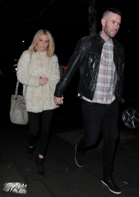 Sarah_Harding_and_boyfriend_leaving_a_cinema2C_London_12_04_13_282229.jpg