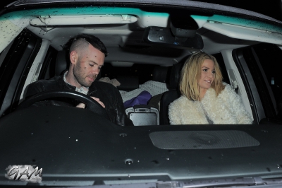 Sarah_Harding_and_boyfriend_leaving_a_cinema2C_London_12_04_13_283229.jpg