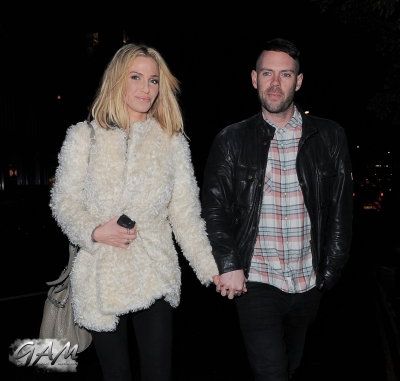 Sarah_Harding_and_boyfriend_leaving_a_cinema2C_London_12_04_13_285429.jpg