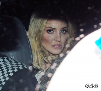 Sarah_Harding_leaving_the_Celebrity_Juice_studios_10_04_13_284729.jpg