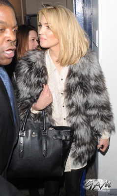 Sarah_Harding_leaving_the_Celebrity_Juice_studios_10_04_13_28929.jpg