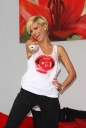 Sarah_Harding_launching_Nintendo_s_Wiifit_Wii2C_London_230408_285829.jpg