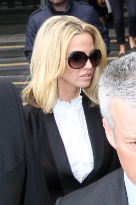 Sarah_Harding_outside_Highbury_Magistrates_Court_16_04_13_282229.jpg