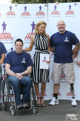 Sarah_Harding_at_the_Coming_Home_press_conference_23_04_13_2810929.jpg