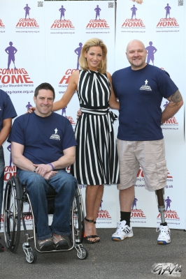 Sarah_Harding_at_the_Coming_Home_press_conference_23_04_13_2811129.jpg