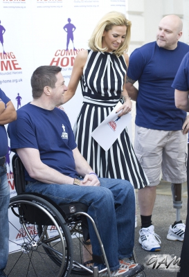 Sarah_Harding_at_the_Coming_Home_press_conference_23_04_13_281529.jpg