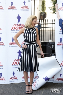 Sarah_Harding_at_the_Coming_Home_press_conference_23_04_13_282329.jpg