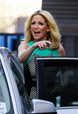 Sarah_Harding_leaving_the_ITV_studios_03_05_13_282029.jpg