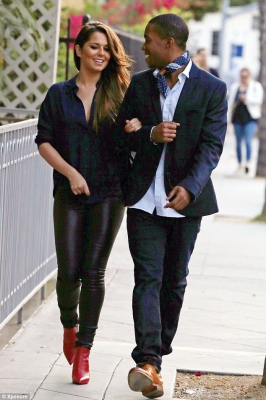 Cheryl_Cole_and_Tre_Holloway_on_dinner_date_in_Hollywood_09_05_13_28529.jpg