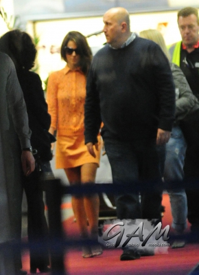 Cheryl_Cole_at_Nice_airport_17_05_13_282229.jpg