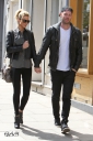 Sarah_Harding_and_her_boyfriend_out_and_about_in_London_10_05_13_283929.jpg