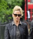 Sarah_Harding_and_her_boyfriend_out_and_about_in_London_10_05_13_28629.jpg