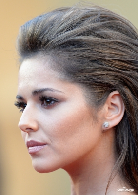 Cheryl_Cole_attends_the_Jimmy_P__Premiere_at_Cannes_Film_Festival_18_05_13__2811529.jpg