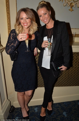 Kimberley_Walsh_attends__Relatively_Speaking__press_night_20_05_13_281129.jpg