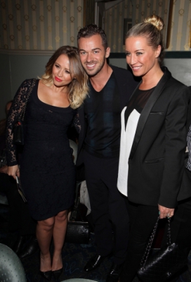 Kimberley_Walsh_attends__Relatively_Speaking__press_night_20_05_13_28629.jpg