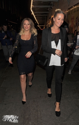 Kimberley_Walsh_outside_Wyndhams_Theatre_for_Relatively_Speaking_20_05_13_286229.jpg