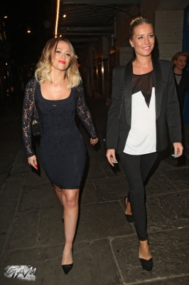 Kimberley_Walsh_outside_Wyndhams_Theatre_for_Relatively_Speaking_20_05_13_286829.jpg