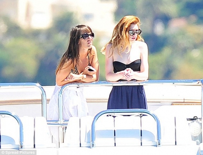 Nicola_Roberts_on_a_yacht_in_the_French_Riviera_27_05_13_283429.jpg