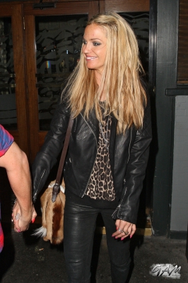 Sarah_Harding_leaving_Groucho_club_11_06_13_28929.jpg
