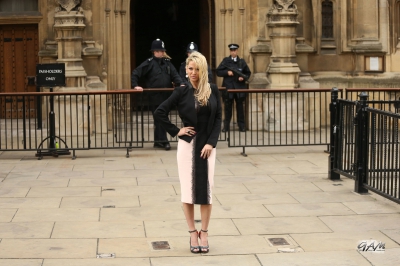 Sarah_Harding_at_the_House_of_Commons_13_06_13_282129.jpg