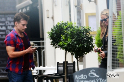 Sarah_Harding_leaving_the_Sanctum_Soho_hotel_12_06_13_28829.jpg