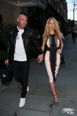 Sarah_Harding_leaving_Scotts_restaurant_13_06_13_284329.JPG