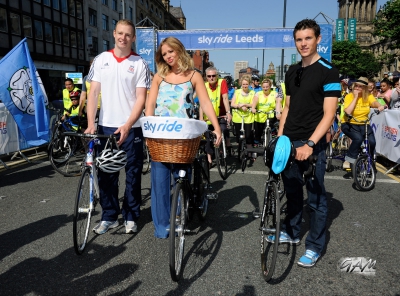 Kimberley_Walsh_attends_Sky_Ride_Leeds_07_07_13_284129.jpg