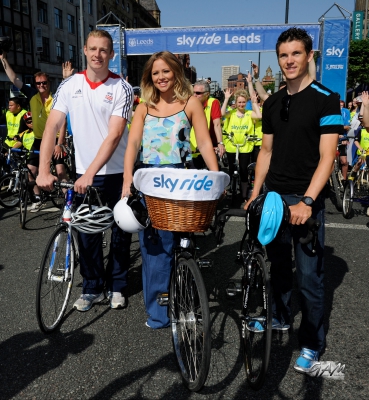 Kimberley_Walsh_attends_Sky_Ride_Leeds_07_07_13_284729.jpg