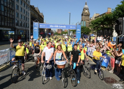 Kimberley_Walsh_attends_Sky_Ride_Leeds_07_07_13_285429.jpg