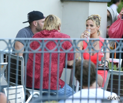 Sarah_and_Mark_out_in_West_London_19_07_13_283029.jpg