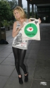 Имя файла=Sarah_Harding_arriving_at_the_RTE_Studios_03_08_13_283729.jpg
Размер файла=1078КБ
Размеры=2850x4874
Дата=Авг 06, 2013 Sarah_Harding_arriving_at_the_RTE_Studios_03_08_13_283729.jpg