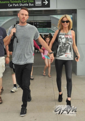 Sarah_Harding_at_Dublin_Airport_03_08_13_28429.jpg