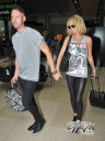 Sarah_Harding_at_Dublin_Airport_03_08_13_281129.jpg