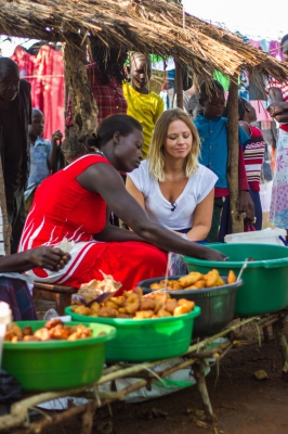 Kimberley_Walsh_visits_MIFUMI_in_Uganda_-_July_2013_281129.jpg