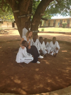 Kimberley_Walsh_visits_MIFUMI_in_Uganda_-_July_2013_281829.jpg