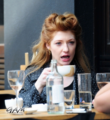 Nicola_Roberts_out_for_lunch_at_E_O_restaurant2C_London_03_09_13_28529.jpg