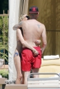 Имя файла=Sarah_and_Mark_relaxing_in_a_pool_in_Las_Vegas_07_08_13_281629.jpg
Размер файла=623КБ
Размеры=2200x3209
Дата=Сент 07, 2013 Sarah_and_Mark_relaxing_in_a_pool_in_Las_Vegas_07_08_13_281629.jpg