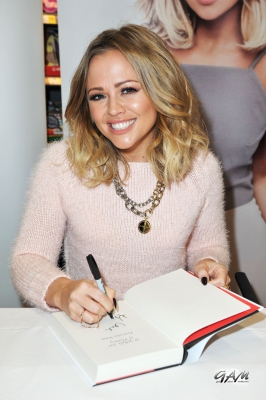 Kimberley_Walsh_at_her_book_signing_at_Morrisons2C_Bradford_25_09_13_282329.jpg