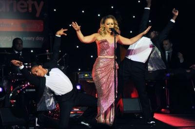 Kimberley_Walsh_attends__Variety_Annual_Dinner___Ball__28_09_13_281529.jpg