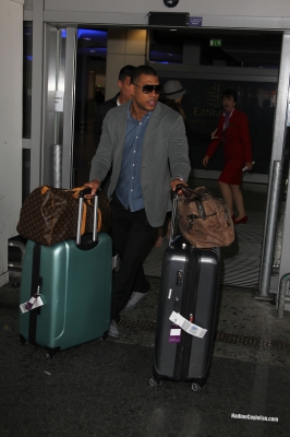 Nadine_Coyle_and_Jason_Bell_at_Heathrow_airport_27_09_13_28429.jpg
