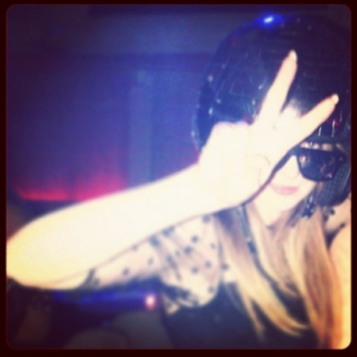 Cheryl_Cole_celebrates_Nicola_Roberts_birthday_05_10_13_281229.png