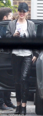 Cheryl_Cole_in_London_10_10_13_28229.jpg