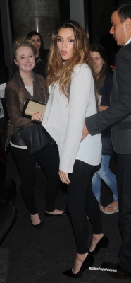 Nadine_Coyle_leaving_the_Nordoff_Robbins_Boxing_Fundraiser_07_10_13_281829.jpg