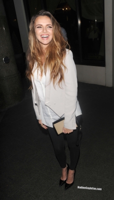 Nadine_Coyle_leaving_the_Nordoff_Robbins_Boxing_Fundraiser_07_10_13_283029.jpg