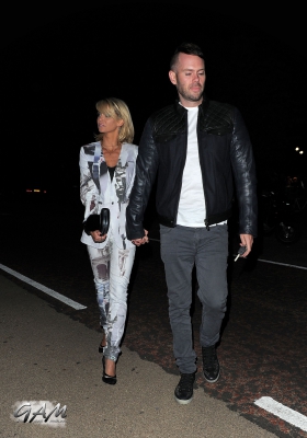 Sarah_and_Mark_leaving_the_Serpentine_Gallery_s_Party_16_09_13_281929.jpg