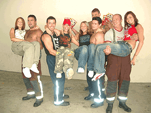 Girls_Aloud_at_Capital_FM_Greenwhich_London_150803_17.gif