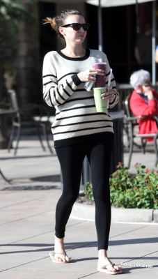 Nadine_Coyle_out_and_about_in_Los_Angeles_28_10_13_281129.jpg