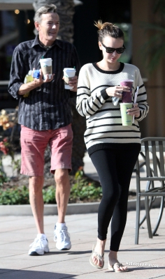 Nadine_Coyle_out_and_about_in_Los_Angeles_28_10_13_282229.jpg