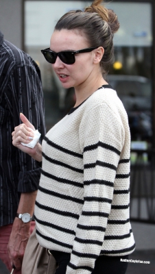 Nadine_Coyle_out_and_about_in_Los_Angeles_28_10_13_28429.jpg