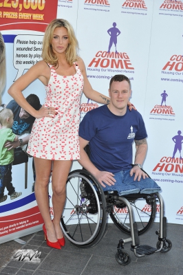 Sarah_Harding_launches_the_Coming_Home_Lottery_30_10_13_282829.jpg